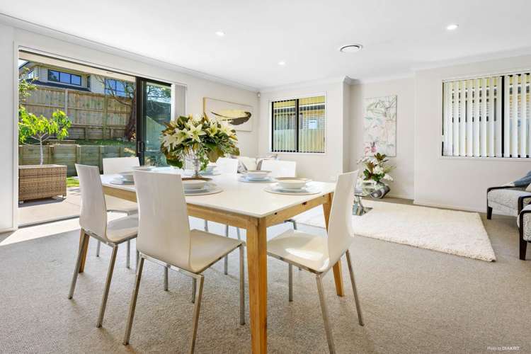 37 Sunningdale Street Wattle Downs_8