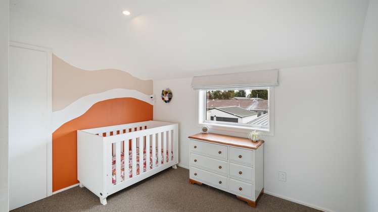 2/194 Hastings Street East Waltham_11