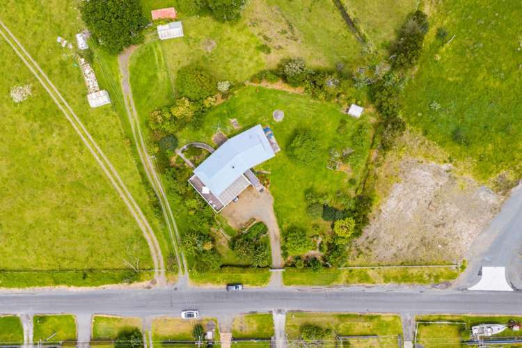 28 Pyle Road West One Tree Point_32