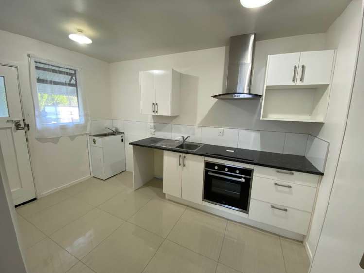 4 Larsen Road Panmure_1