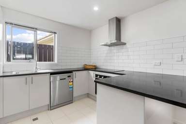 100B Point England Road_1