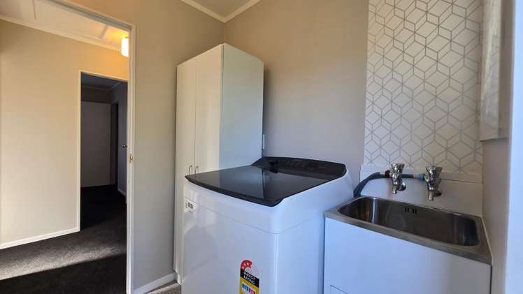  A/68 Stokes Valley Road Stokes Valley_12