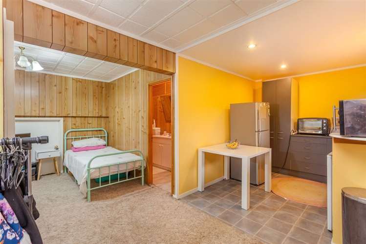 2/84 West Coast Road Glen Eden_16