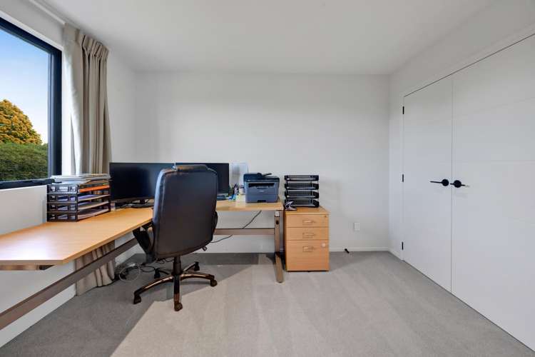 66 Flint Road West Stratford_19