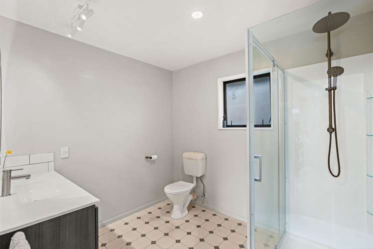 9 Mallard Place Woolston_11