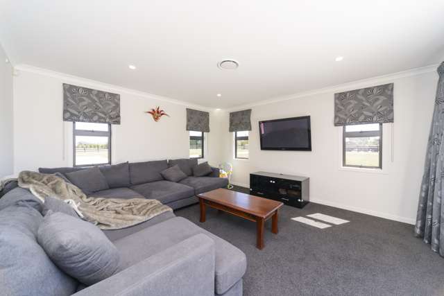 7 Hartwell Drive Kelvin Grove_3