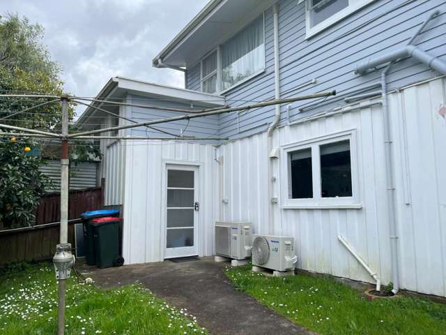 Renovated 2 bedroom flat