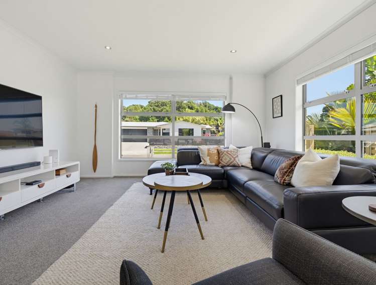 6 Shark Bay Close_5