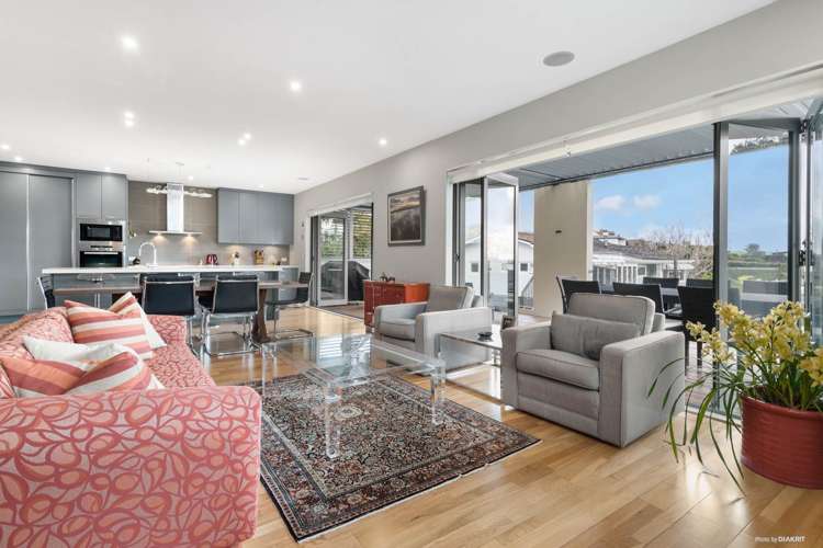 2/35 Selwyn Avenue Mission Bay_1