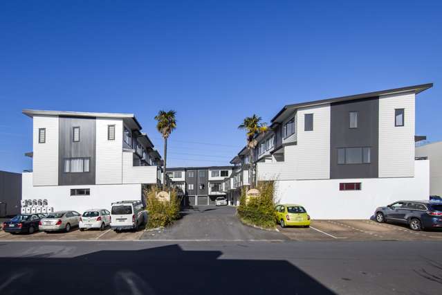 1/175 Harris Road East Tamaki_2