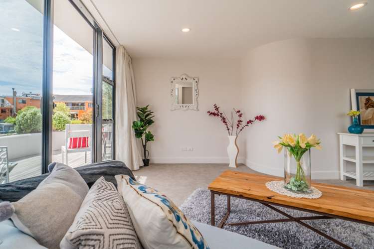 2/10 Marau Crescent Mission Bay_6