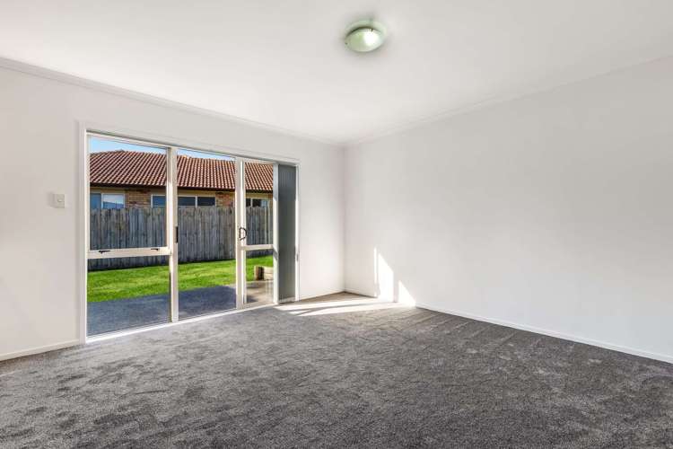 6 Bibury Avenue Henderson_16