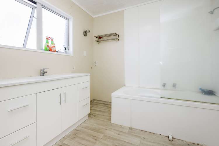 78 Helvetia Road Pukekohe_14