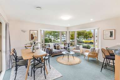 12 Marble Wood Drive_3