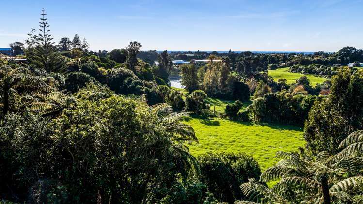 94 Riversdale Drive Merrilands_32