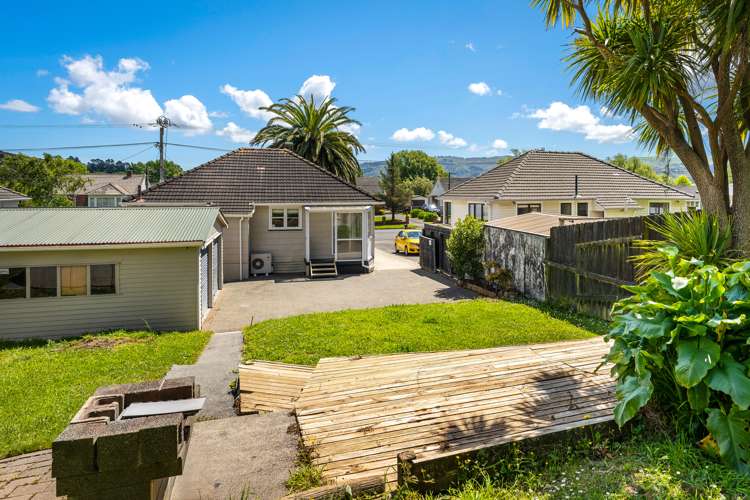 200 Waddington Drive Naenae_14