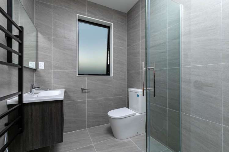 35 Matahae Crescent Wainui_14