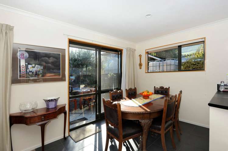 6 Sorrento Way The Wood_4