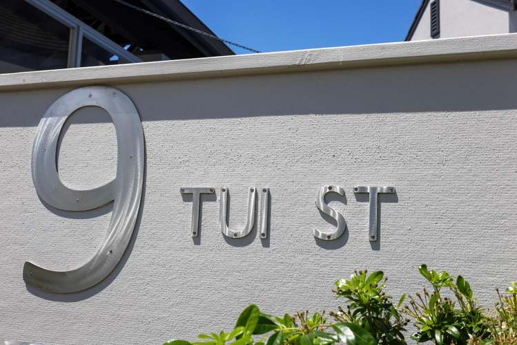 8/9 Tui Street_3