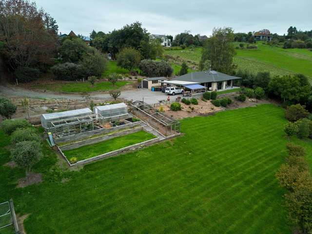 Space, privacy and scenic surrounds