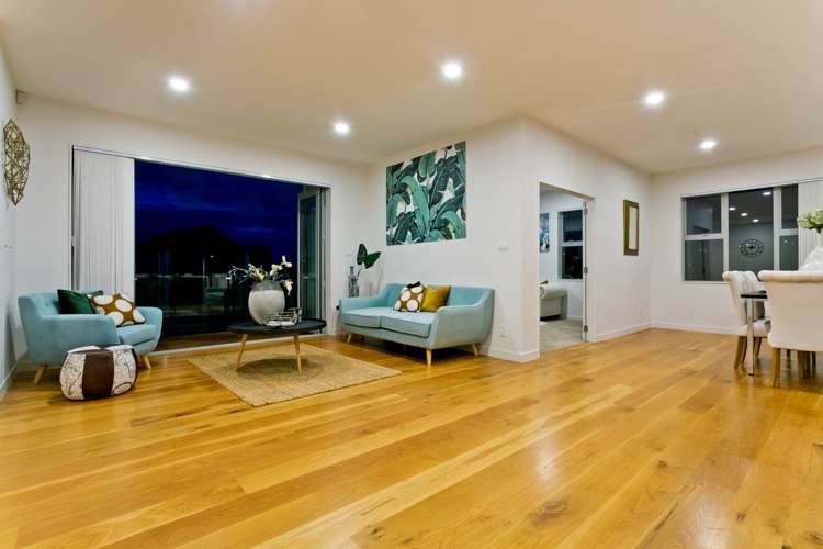 42 Remuremu Street Long Bay_14