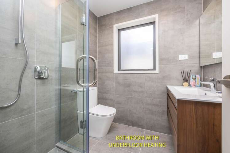 2/54 Taharoto Road Takapuna_15