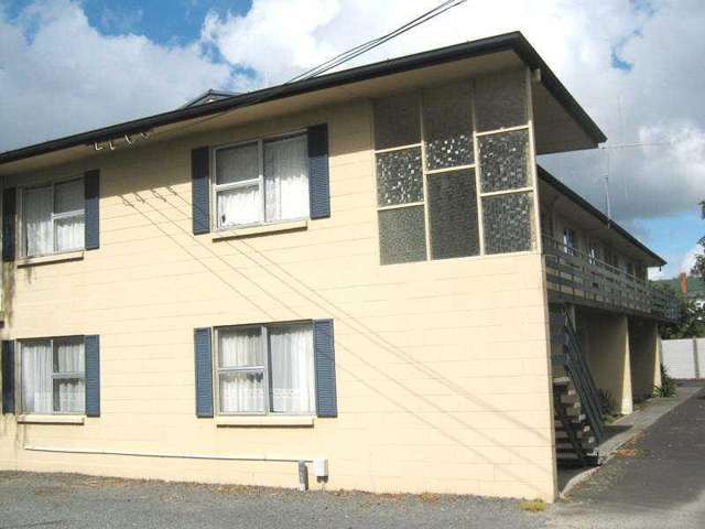 Tidy One Bedroom Unit with Central Location