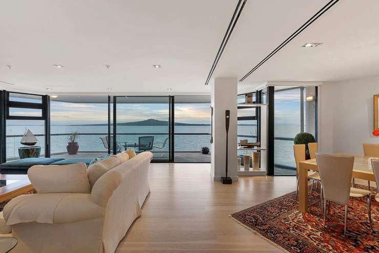 3/167 Tamaki Drive, in Kohimarama, Auckland, has stunning views of the harbour. Photo / Supplied