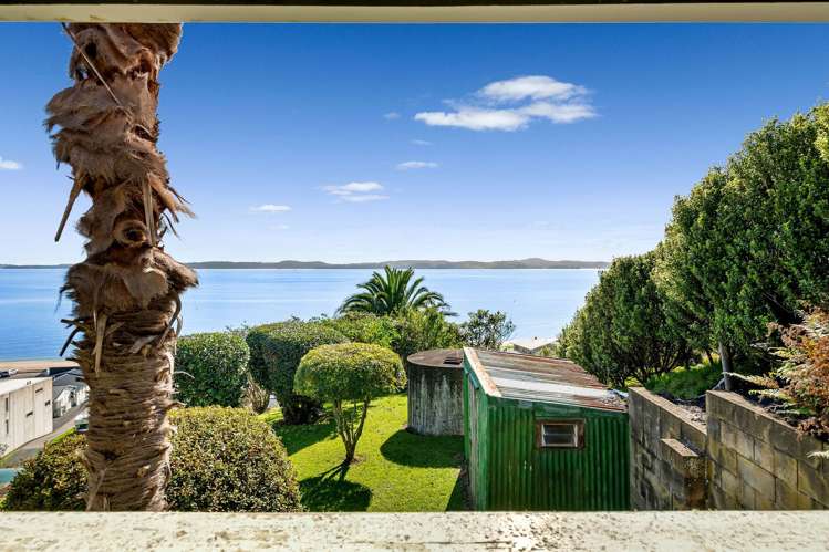 32 Carlton Crescent Maraetai_12