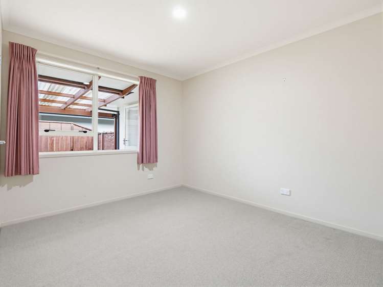 8 Montrose Place Pyes Pa_11