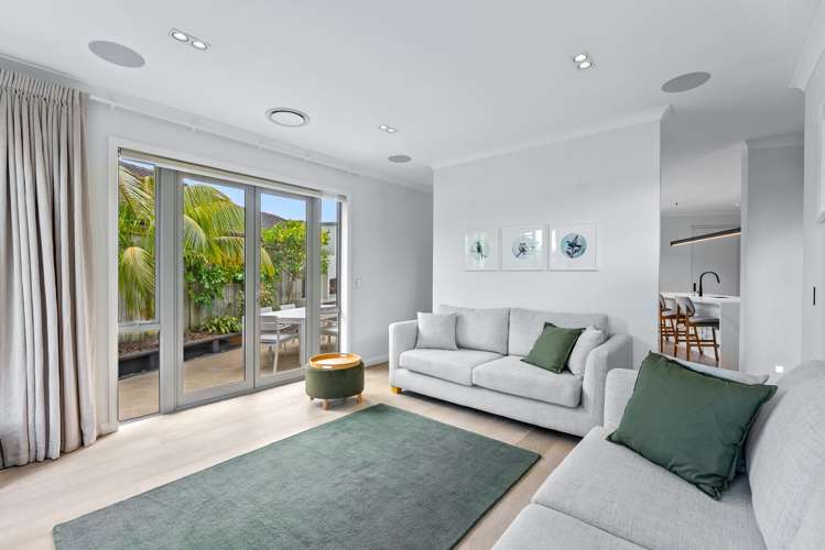 14 Lombardia Way Karaka_16