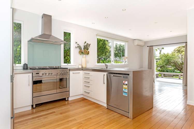 4 Lysnar Street Okitu_8