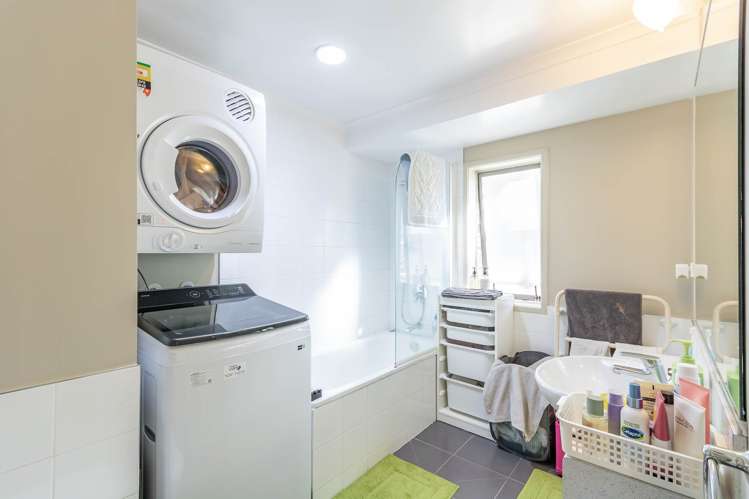 3F/1 Emily Place_5