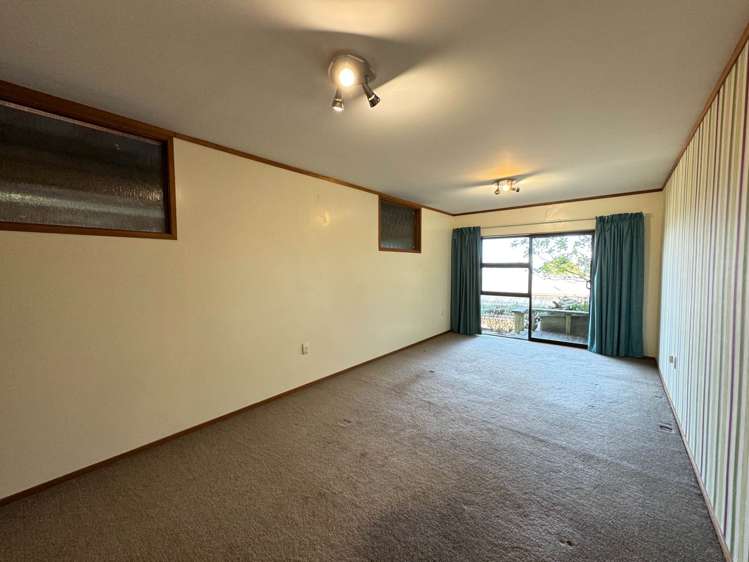 7 Viking Avenue Hillsborough_16