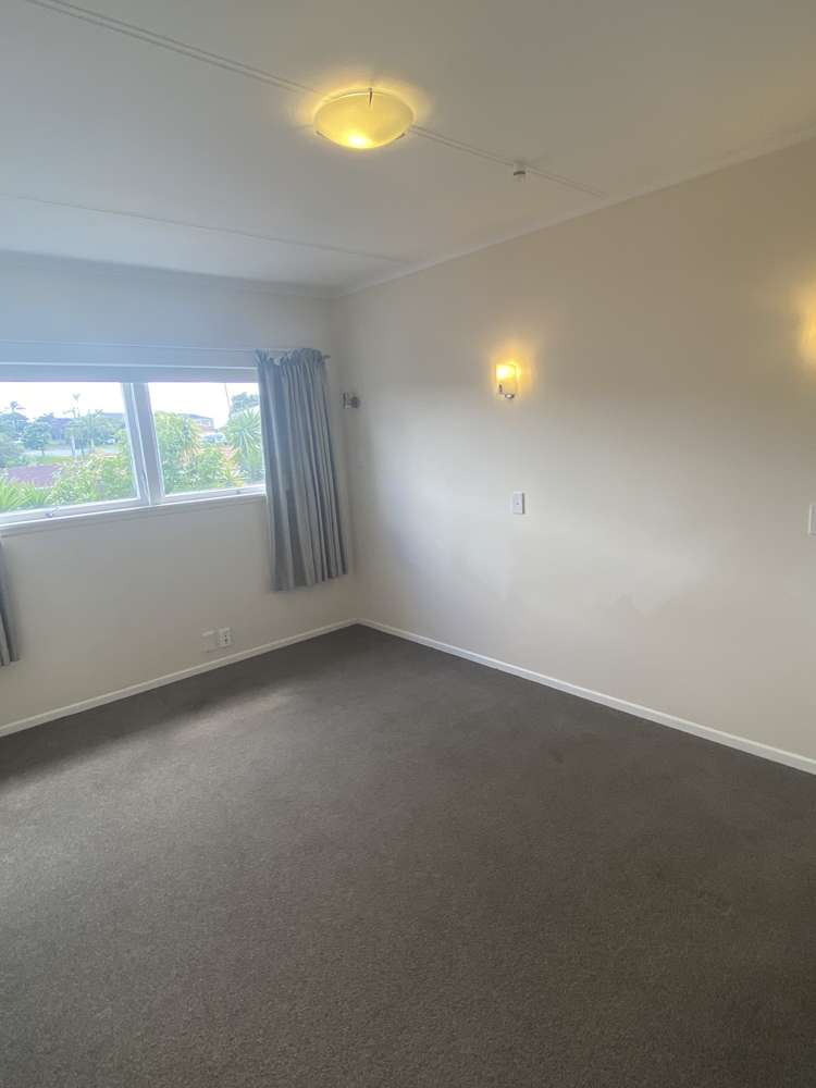 886 East Coast Road Northcross_12