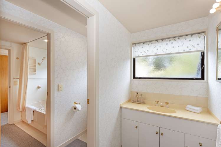 6 Thurlestone Place Burnside_27