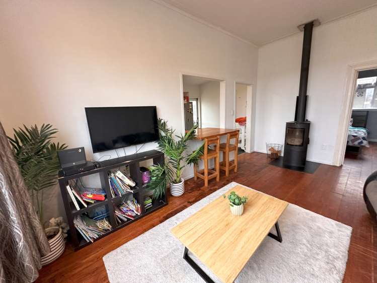 61 Blake Street Waitara_7