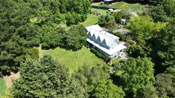 211 Summerhill Road Cust_46