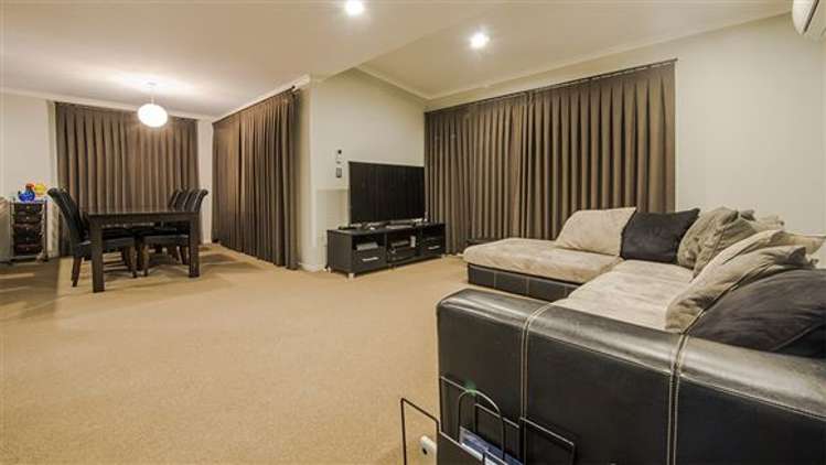 3 Hirimate Place Flat Bush_14