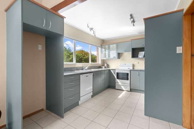 38 Lincoln Road Carterton_4