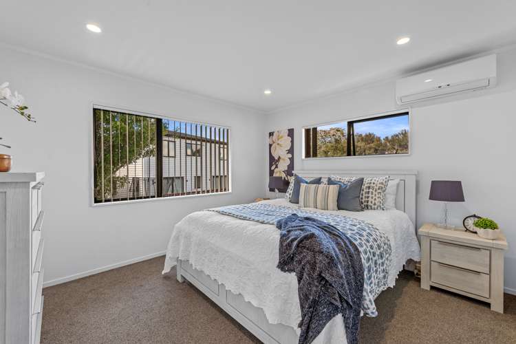 37 Gosford Drive Botany Downs_15