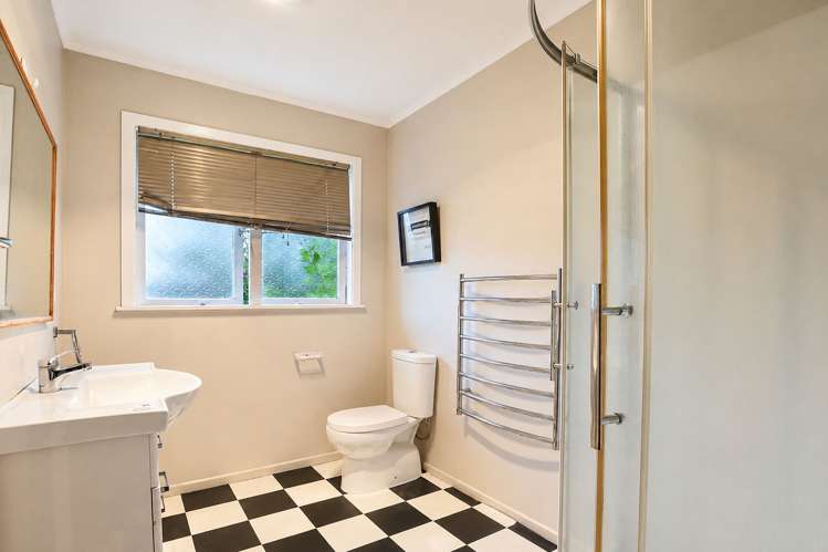 4/3 Puutikitiki Street Hamilton East_5