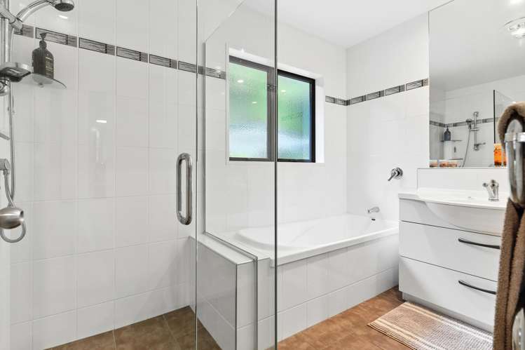 31 Whyte Street Hamilton East_17