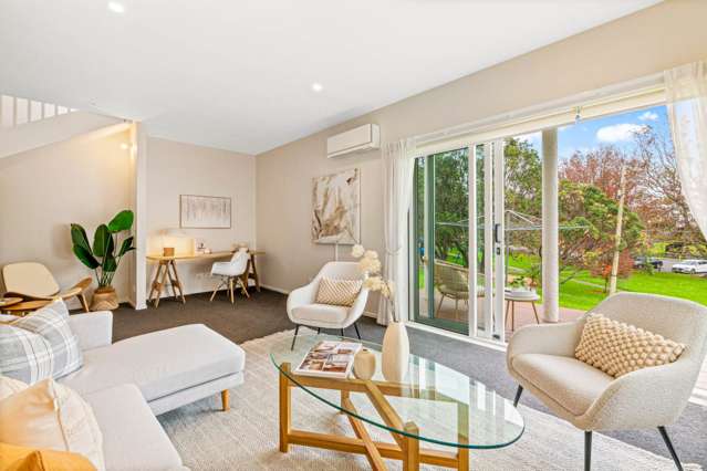3 BEDS 2 BATHS on STAFFORD PARK