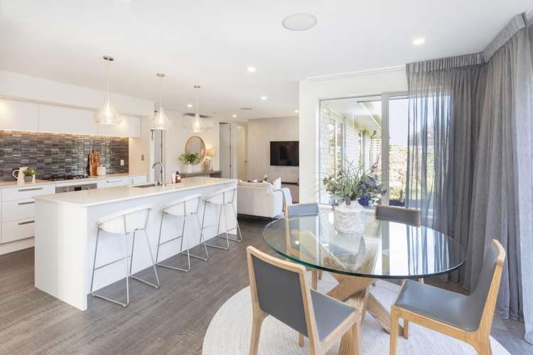 61 Brookwater Avenue Northwood_2