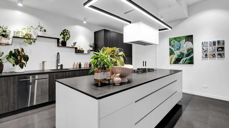 21 Washer Road Omata_6