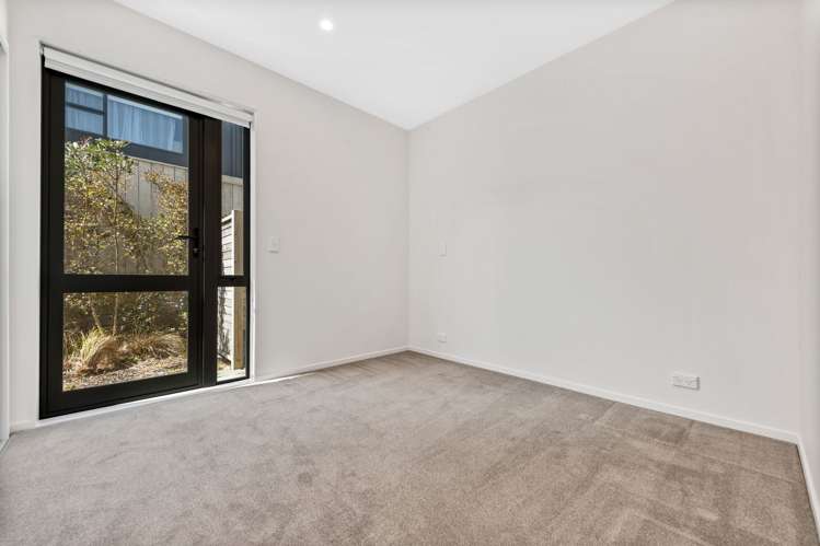 17 Whimbrel Road Flat Bush_11