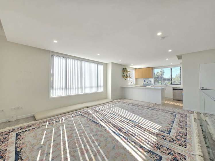 1A Fulton Crescent Otara_1