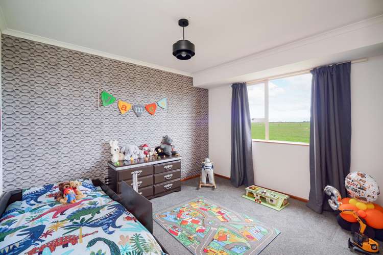 381 Bay Road West Plains_11