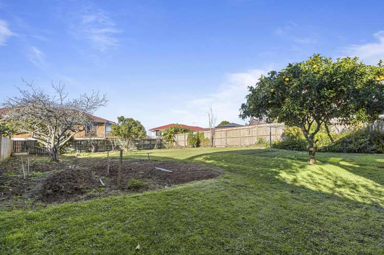 4257 Great North Road Glendene_13